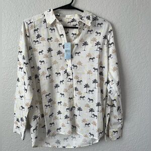 NWT Ann taylor Loft Woman’s xs button down zebra shirt